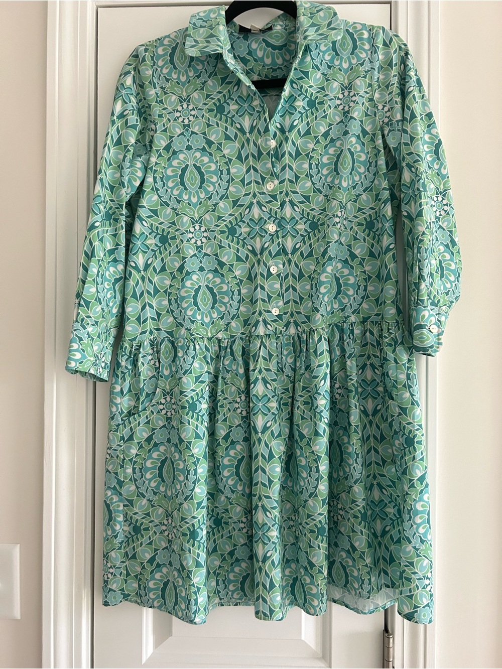 Women’s Green Patterned Button-Front Dress/Coverup XS